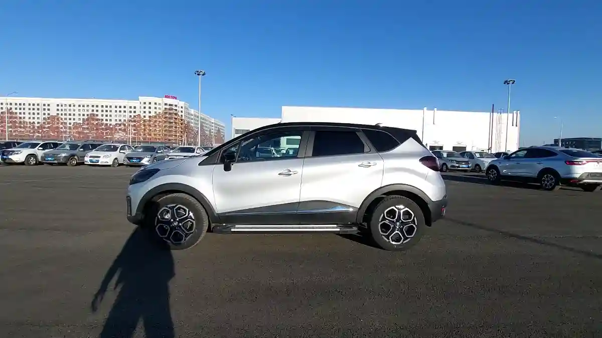 Renault Kaptur 2022 года за 13 751 200 тг. в Актобе