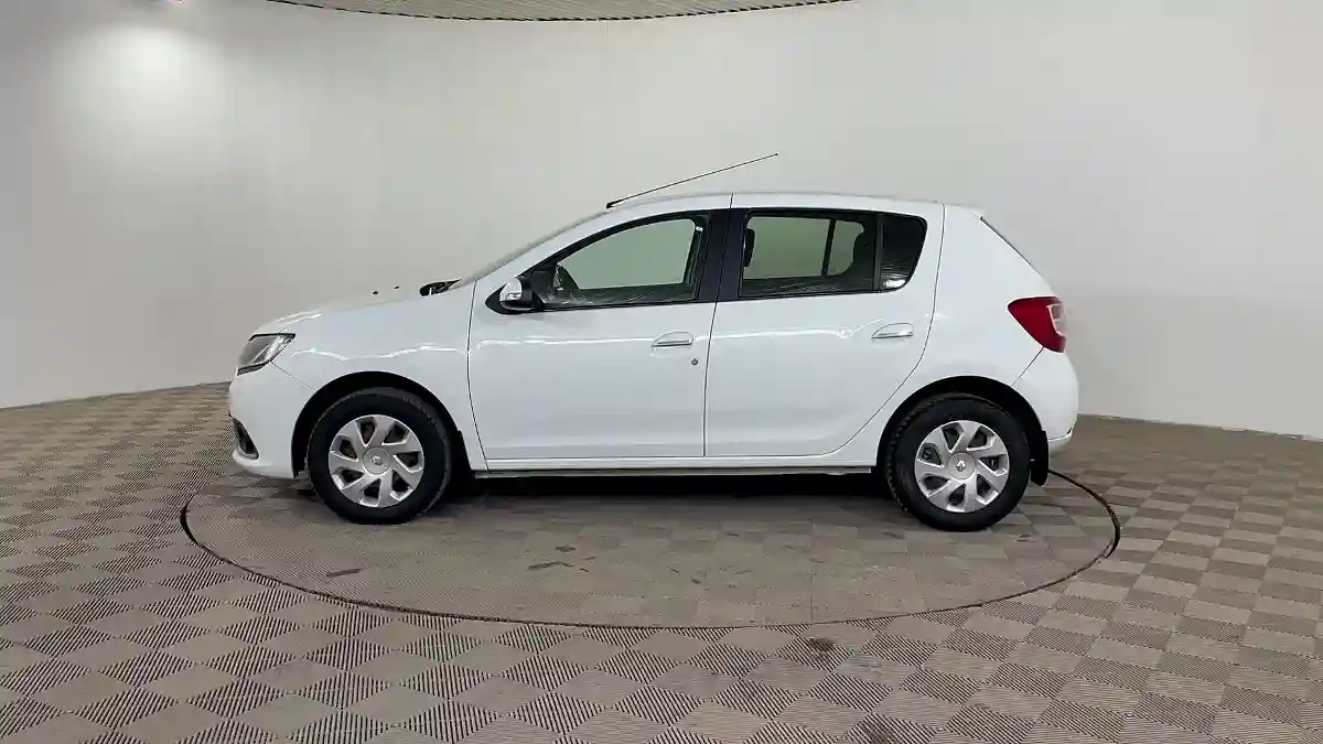 Renault Sandero 2015 года за 3 600 000 тг. в Шымкент