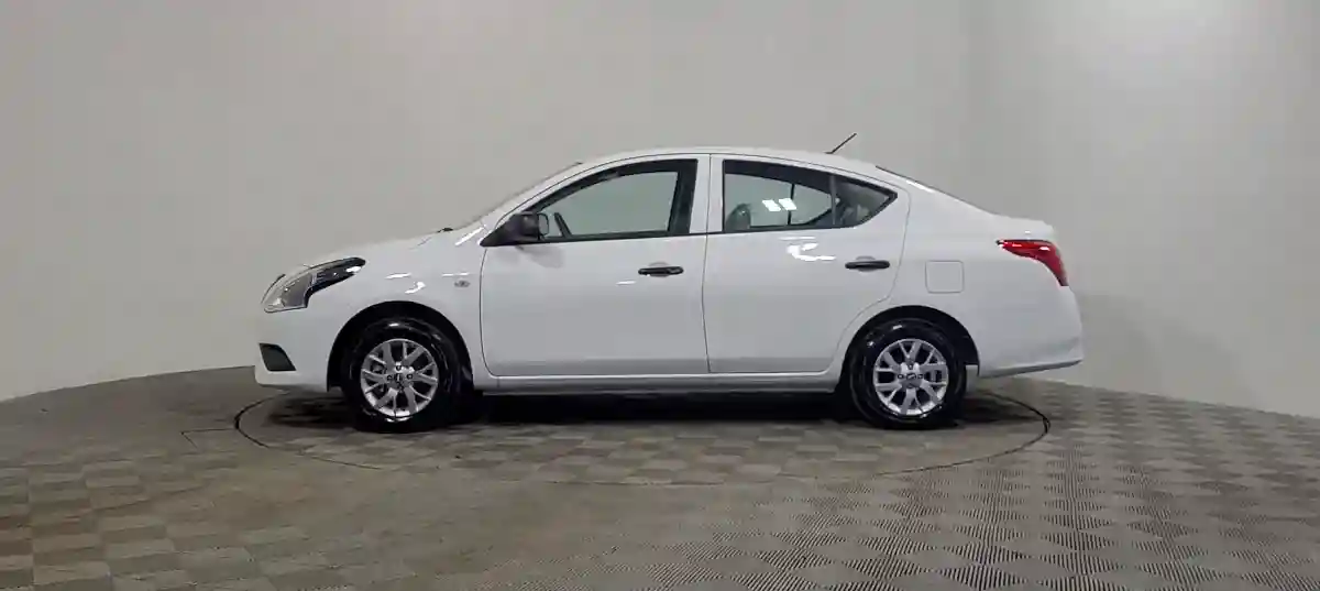 Nissan Versa 2022 года за 7 760 000 тг. в Алматы