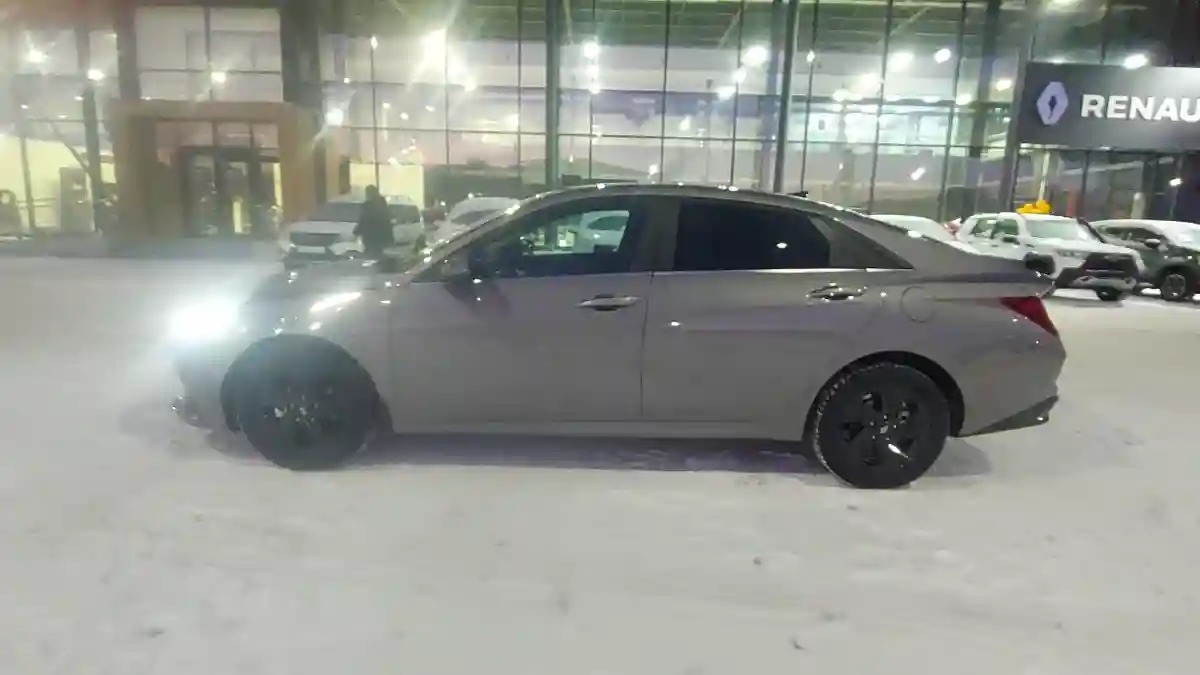 Hyundai Elantra 2021 года за 10 990 000 тг. в Алматы