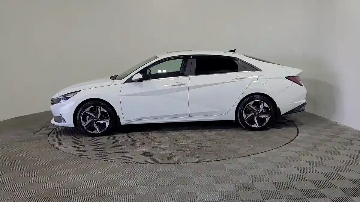 Hyundai Elantra 2021 года за 12 000 000 тг. в Алматы