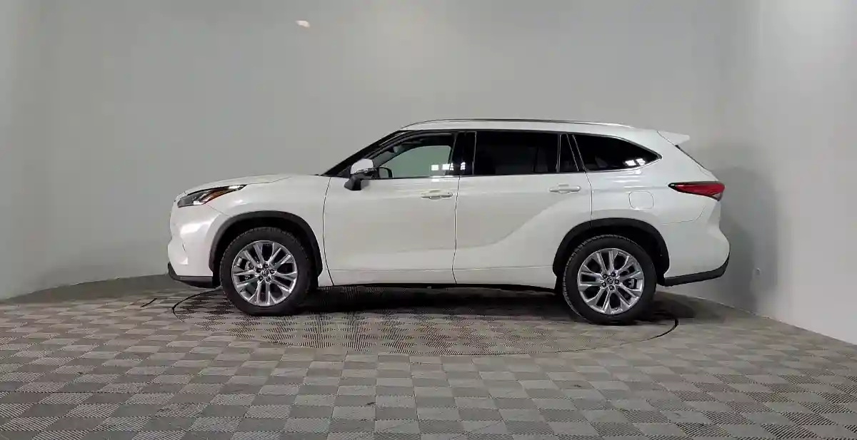 Toyota Highlander 2020 года за 28 545 000 тг. в Алматы