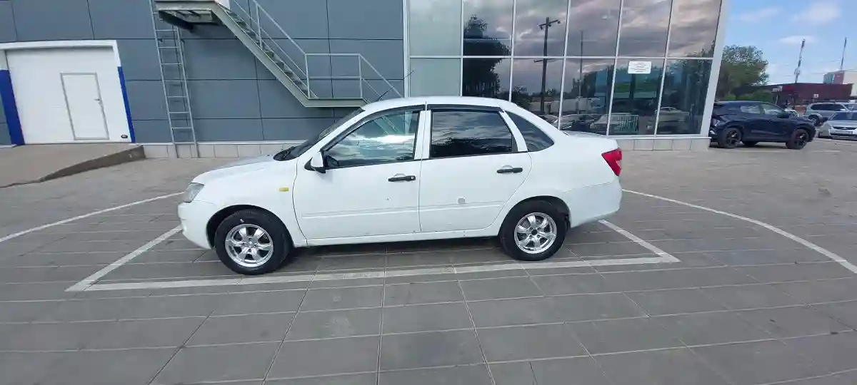 LADA (ВАЗ) Granta 2013 года за 1 890 000 тг. в Уральск