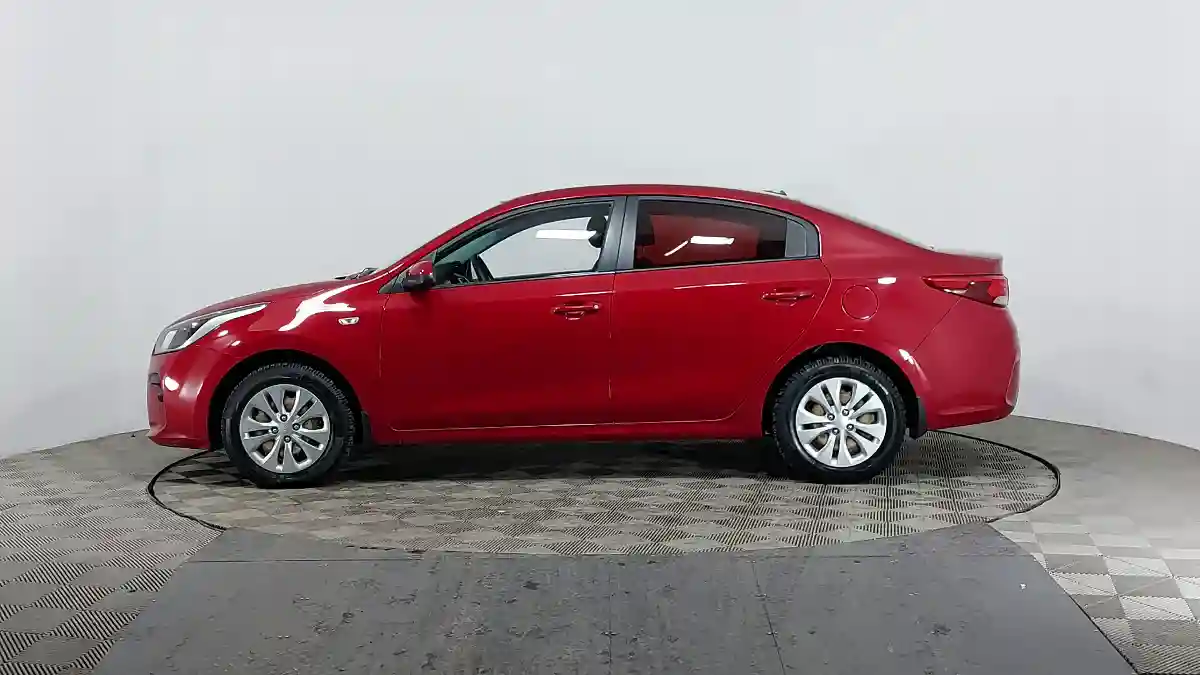 Kia Rio 2018 года за 7 190 000 тг. в Астана