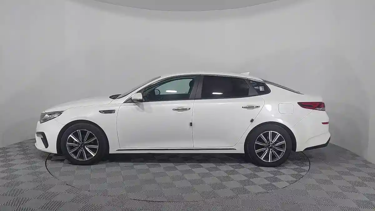 Kia K5 2018 года за 10 639 000 тг. в Астана