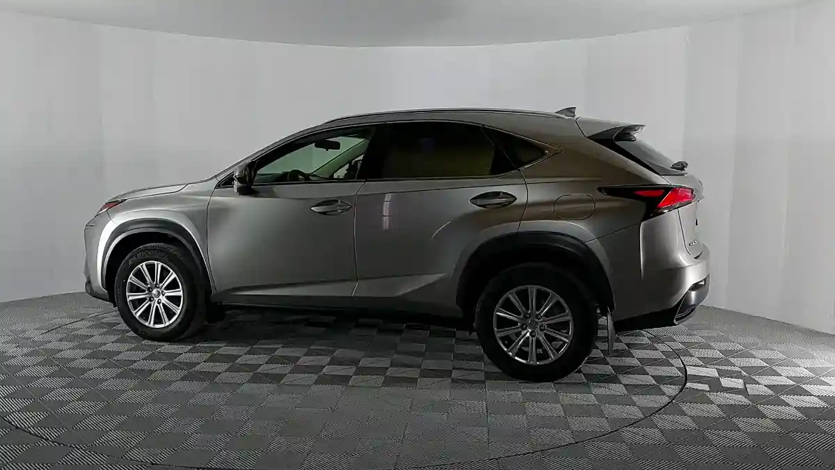 Lexus NX 2016 года за 13 600 000 тг. в Актау