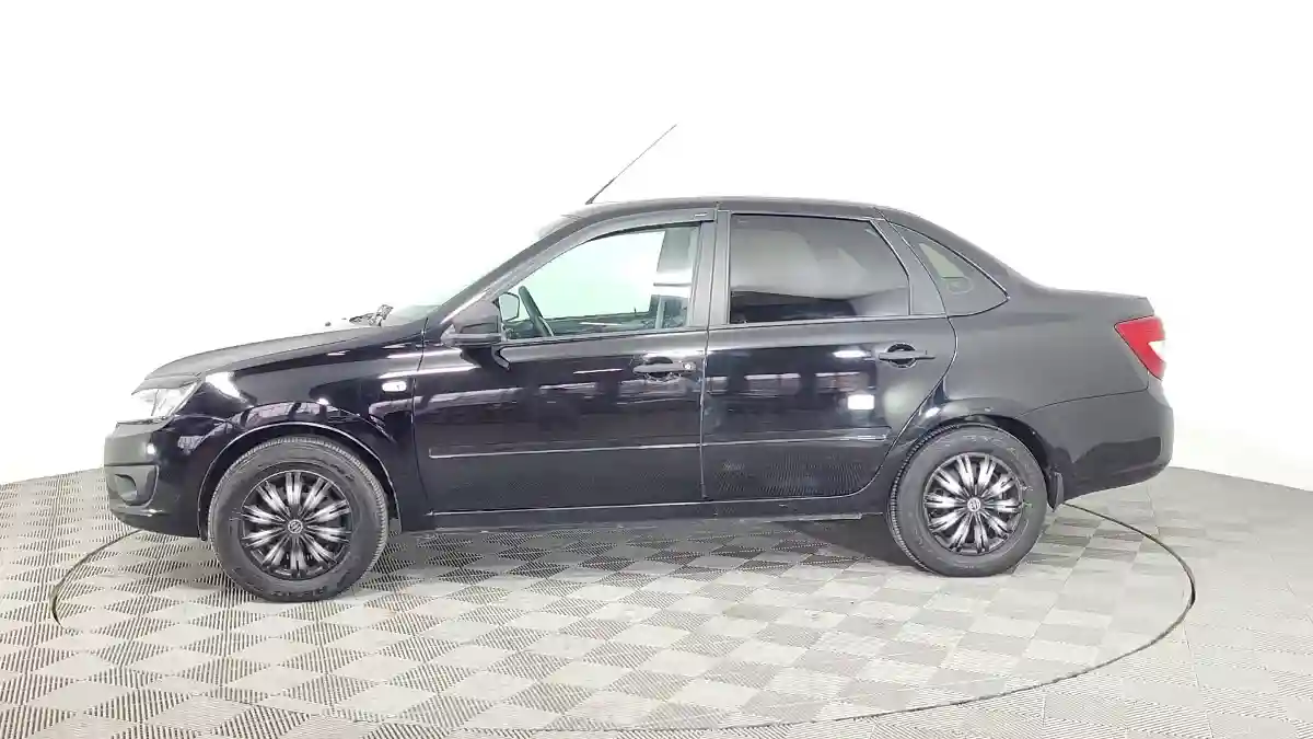 LADA (ВАЗ) Granta 2018 года за 3 490 000 тг. в Караганда