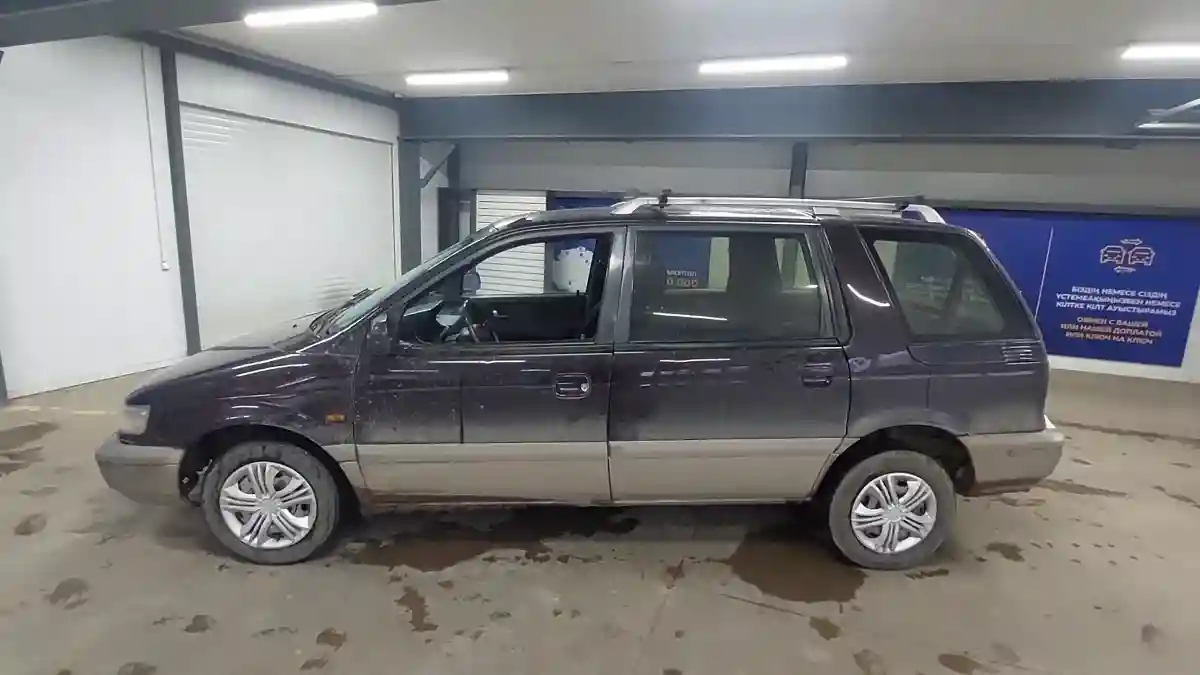 Mitsubishi Space Wagon 1993 года за 989 000 тг. в Астана