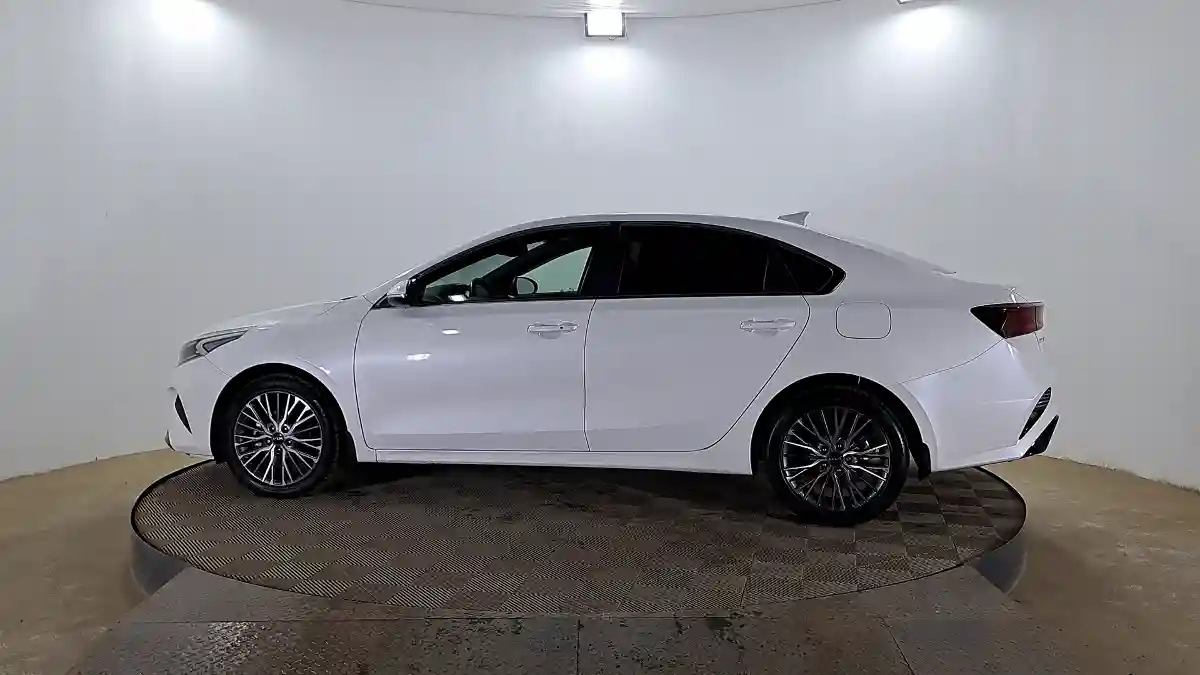 Kia Cerato 2022 года за 10 990 000 тг. в Актобе