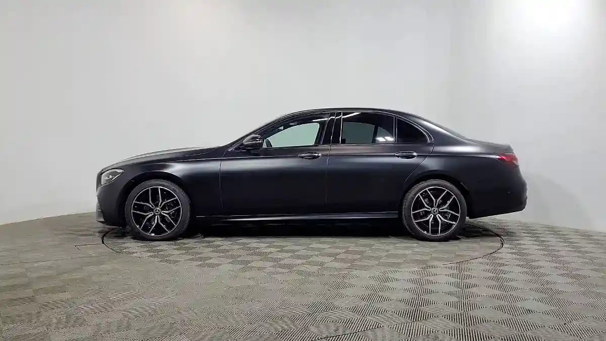 Mercedes-Benz E-Класс 2022 года за 31 771 000 тг. в Алматы