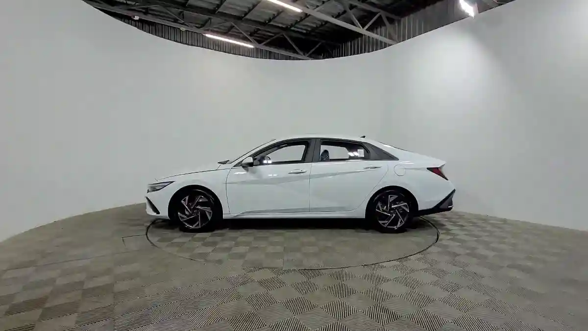Hyundai Elantra 2023 года за 12 554 000 тг. в Алматы