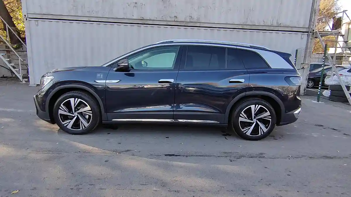 Volkswagen ID.6 2022 года за 15 790 000 тг. в Алматы