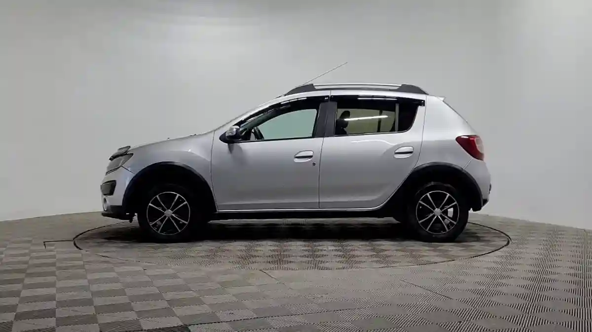 Renault Sandero 2015 года за 3 490 000 тг. в Алматы