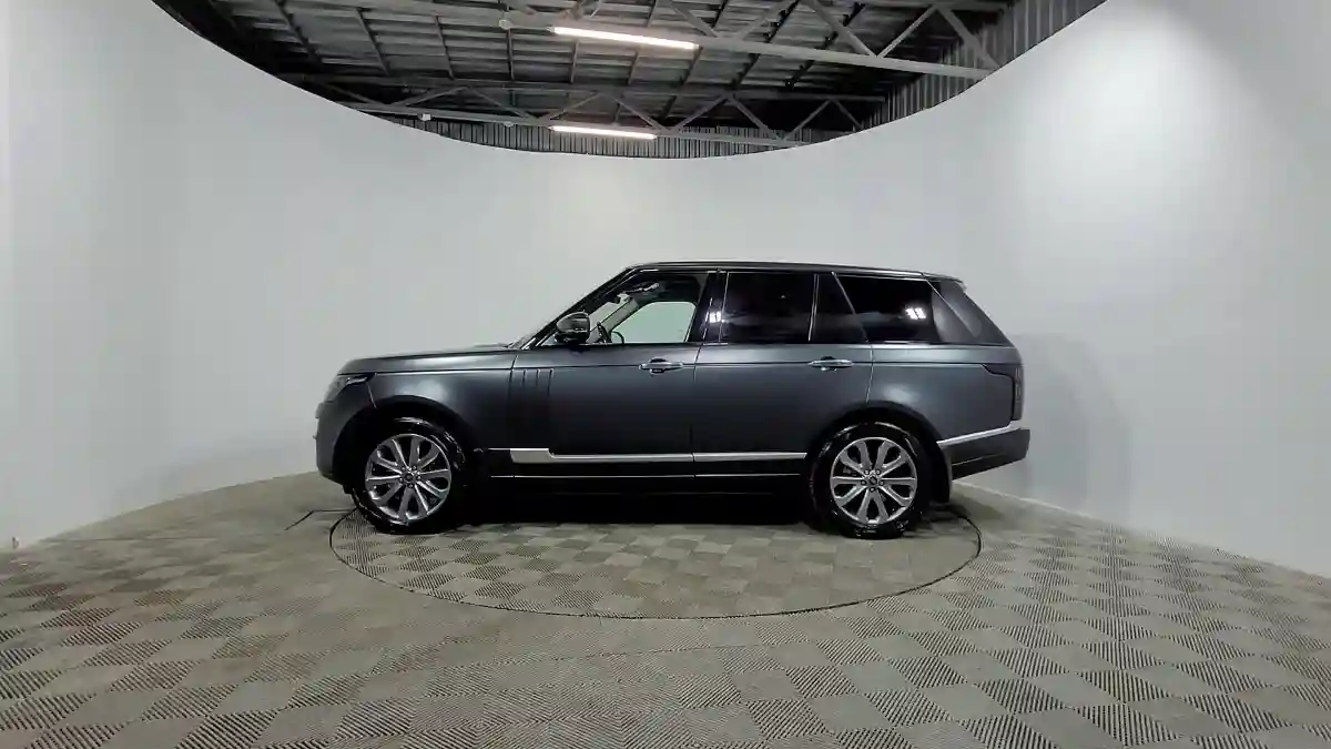 Land Rover Range Rover 2017 года за 23 490 000 тг. в Алматы