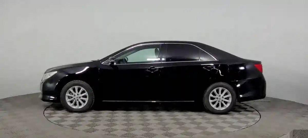 Toyota Camry 2012 года за 10 425 000 тг. в Караганда