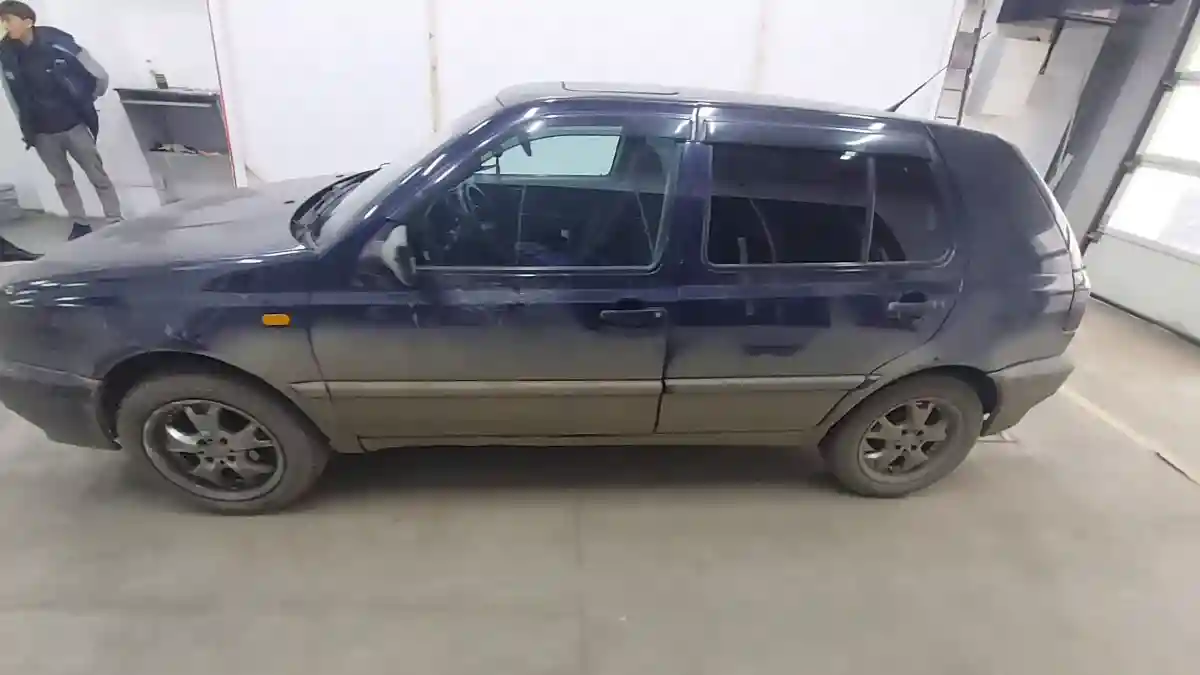 Volkswagen Golf 1994 года за 870 000 тг. в Усть-Каменогорск