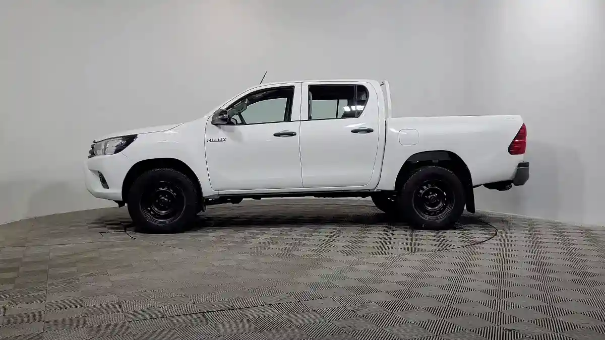 Toyota Hilux 2018 года за 12 690 000 тг. в Алматы