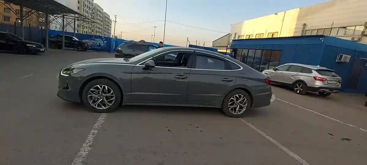 Hyundai Sonata 2021 года за 12 990 000 тг. в Алматы