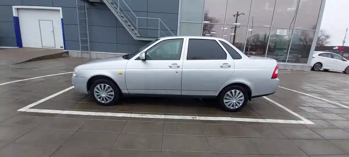 LADA (ВАЗ) Priora 2010 года за 1 990 000 тг. в Уральск