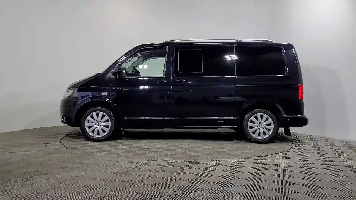 Volkswagen Multivan 2012 года за 16 350 000 тг. в Алматы