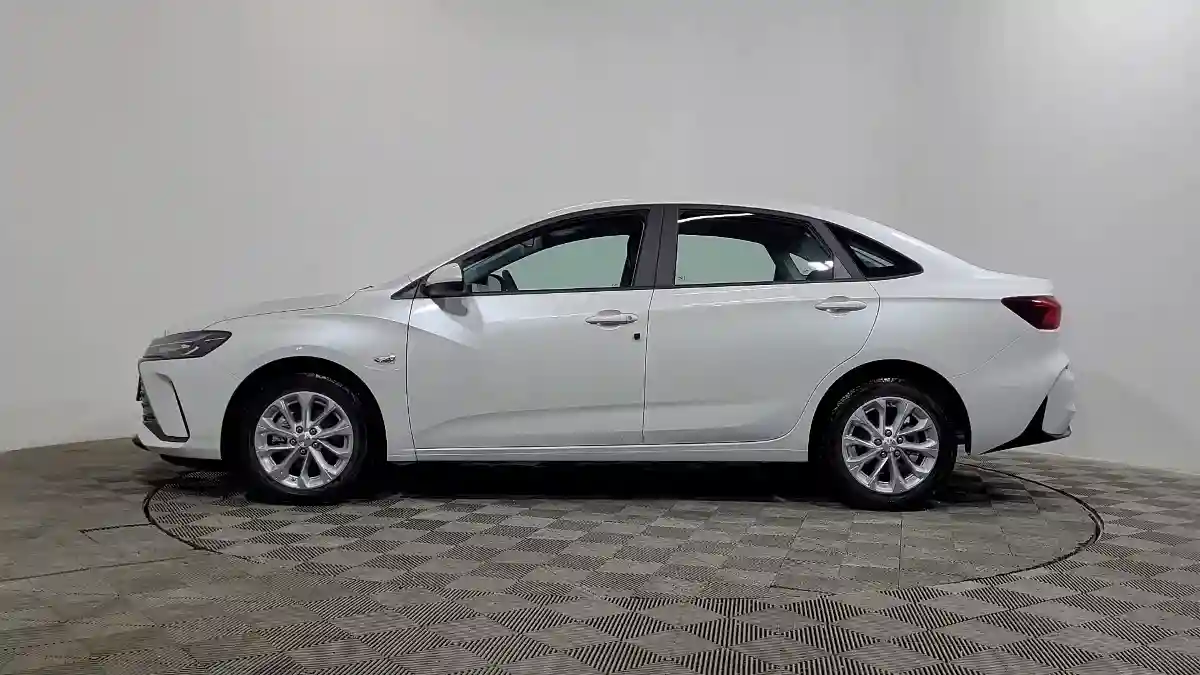 Chevrolet Monza 2023 года за 8 979 000 тг. в Алматы