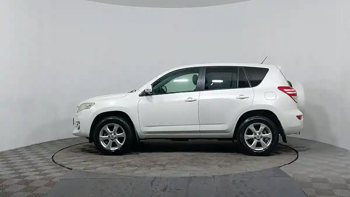 Toyota RAV4 2010 года за 6 990 000 тг. в Астана