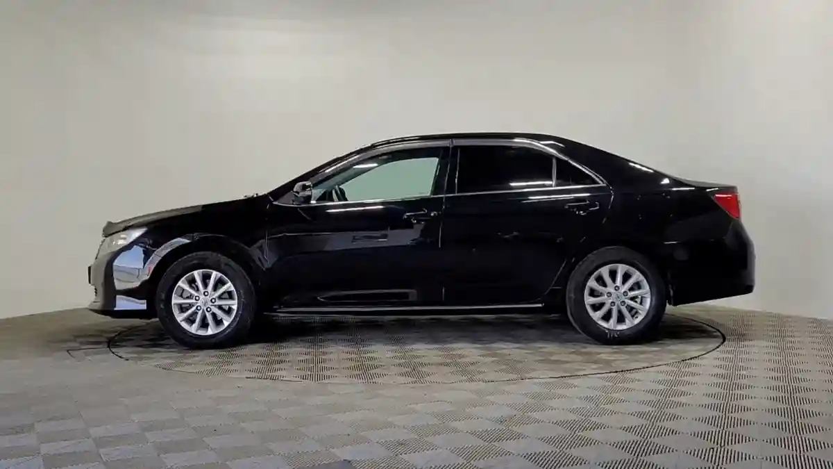 Toyota Camry 2013 года за 7 300 000 тг. в Алматы