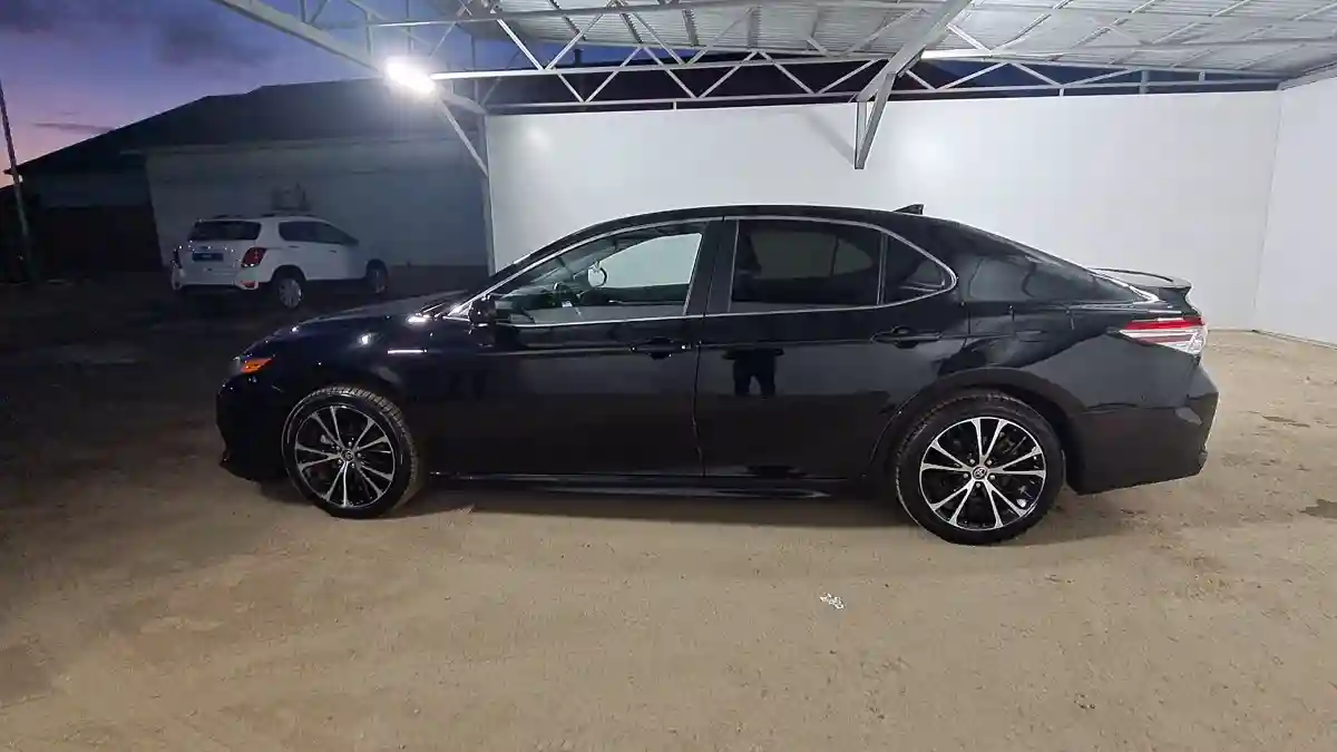 Toyota Camry 2020 года за 10 990 000 тг. в Кызылорда