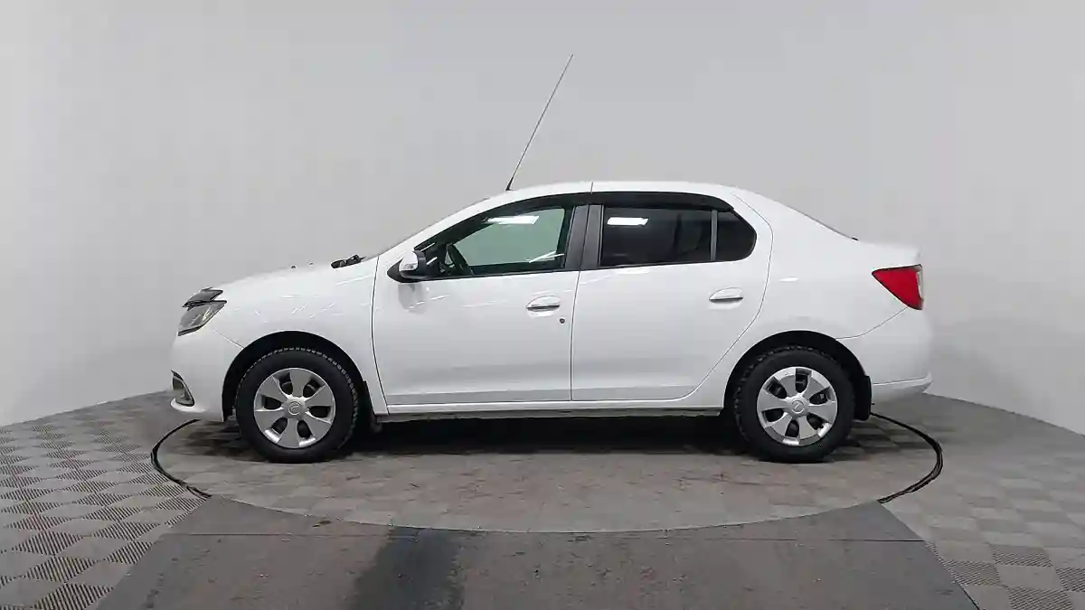 Renault Logan 2017 года за 4 250 000 тг. в Астана