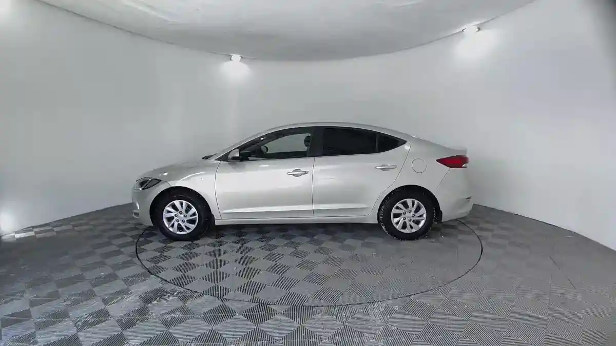 Hyundai Elantra 2017 года за 7 590 000 тг. в Павлодар