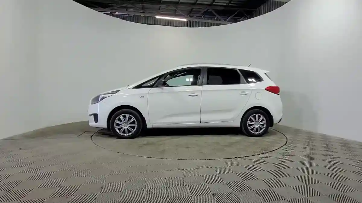 Kia Carens 2015 года за 5 990 000 тг. в Алматы