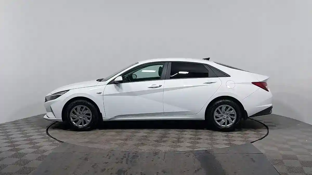 Hyundai Elantra 2022 года за 8 490 000 тг. в Астана
