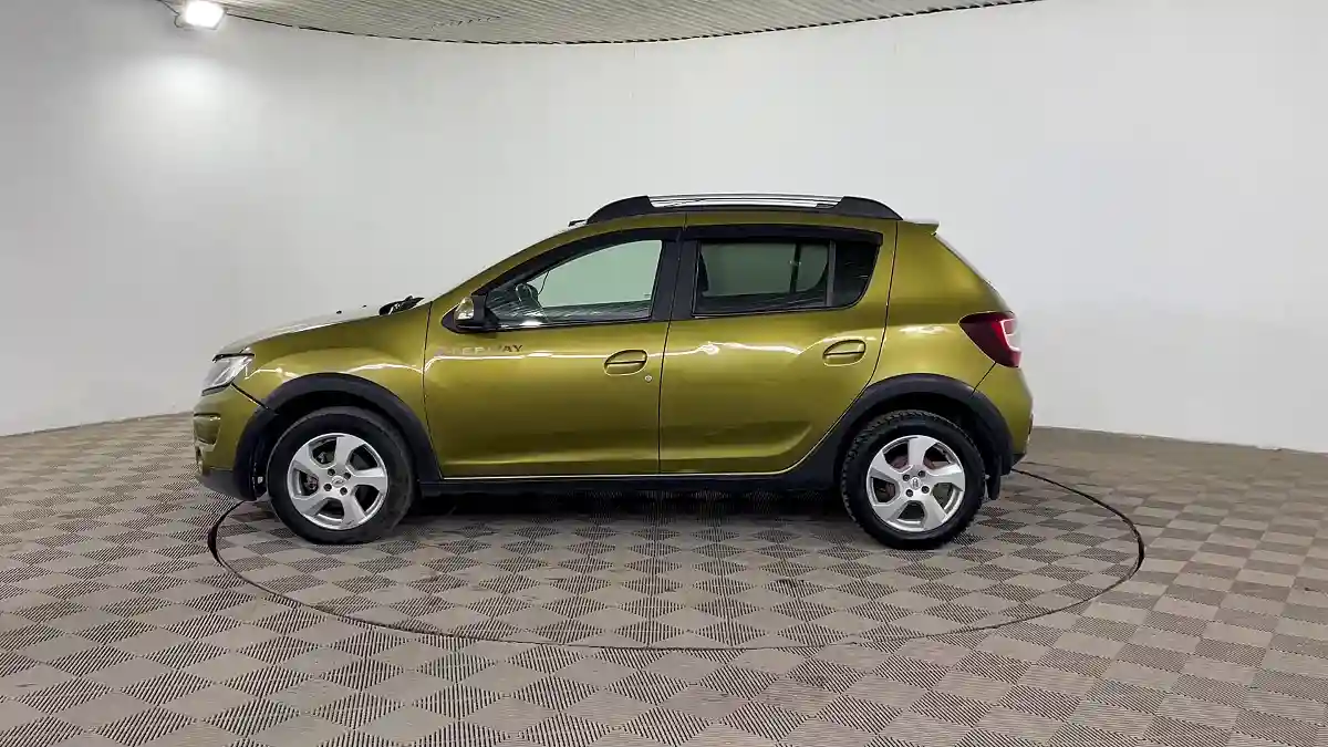 Renault Sandero 2016 года за 2 990 000 тг. в Шымкент