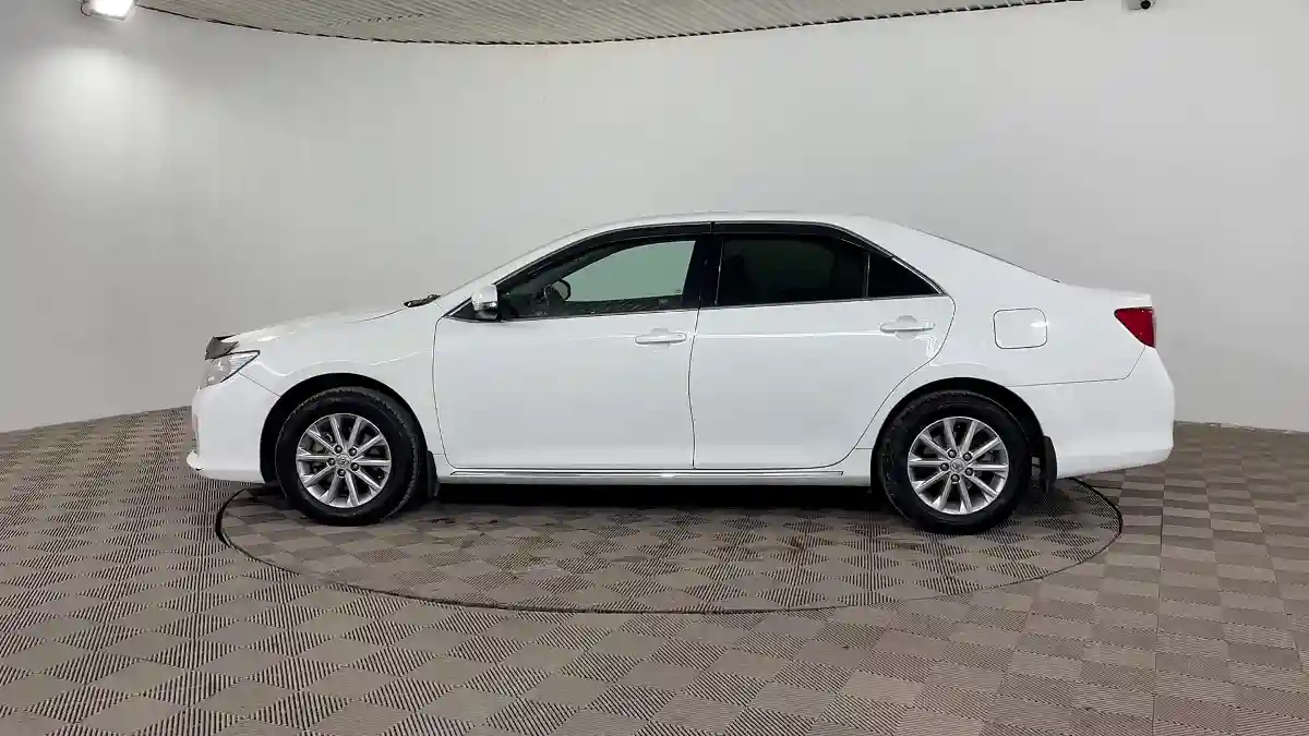 Toyota Camry 2014 года за 8 800 000 тг. в Шымкент