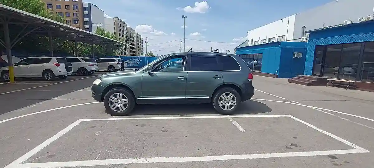 Volkswagen Touareg 2005 года за 3 450 000 тг. в Алматы