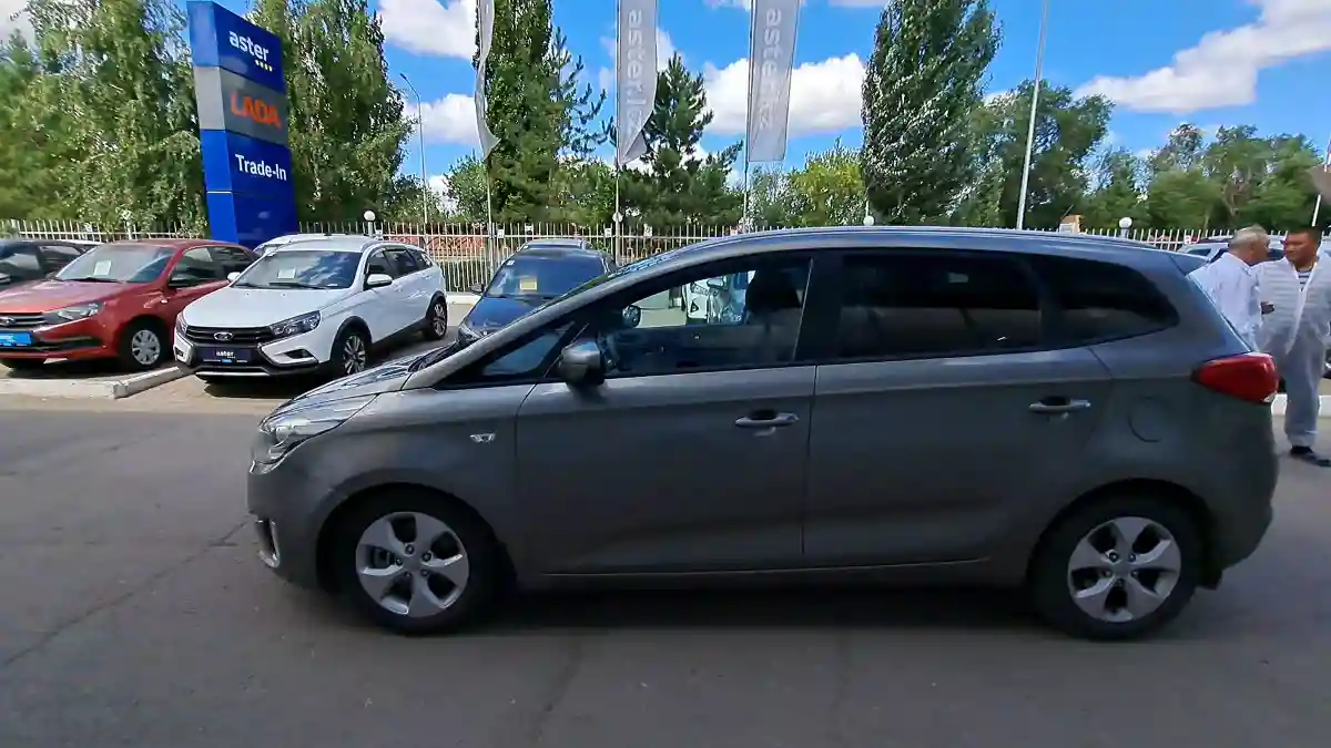 Kia Carens 2013 года за 6 090 000 тг. в Костанай
