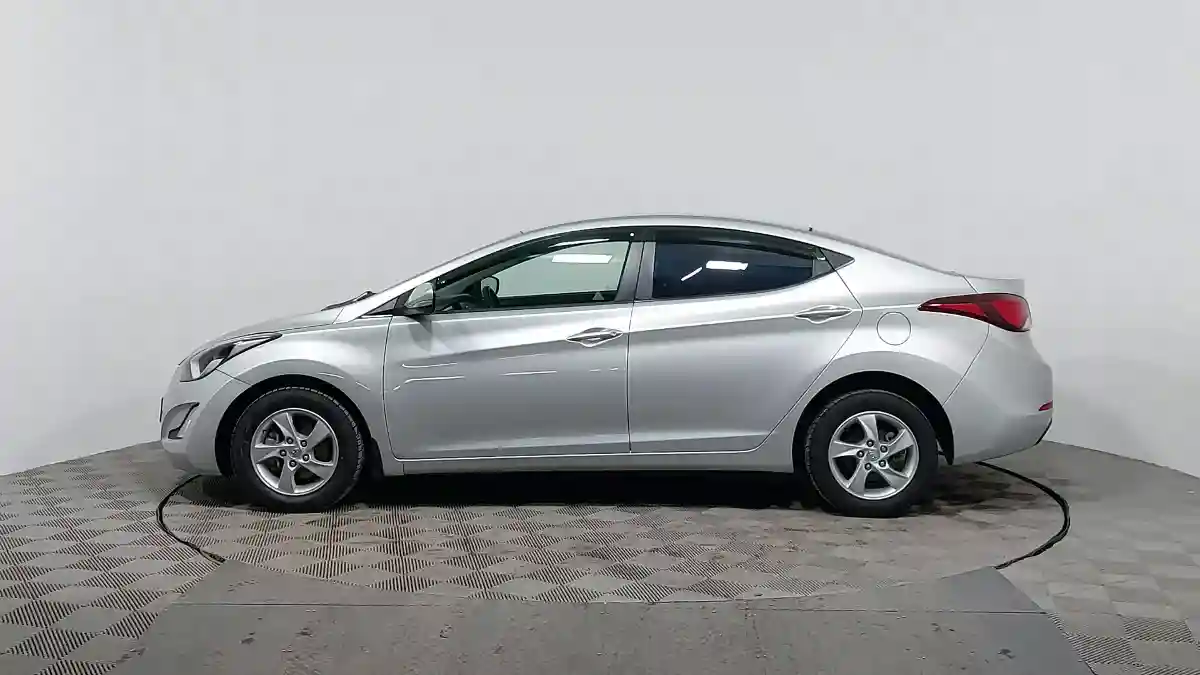 Hyundai Elantra 2015 года за 5 750 000 тг. в Астана