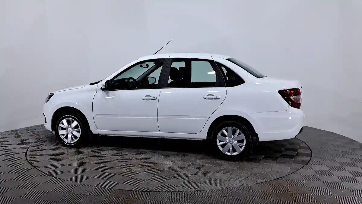 LADA (ВАЗ) Granta 2022 года за 5 590 000 тг. в Астана