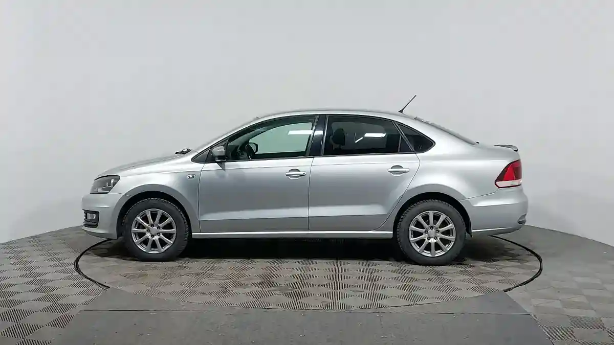 Volkswagen Polo 2015 года за 5 560 000 тг. в Астана