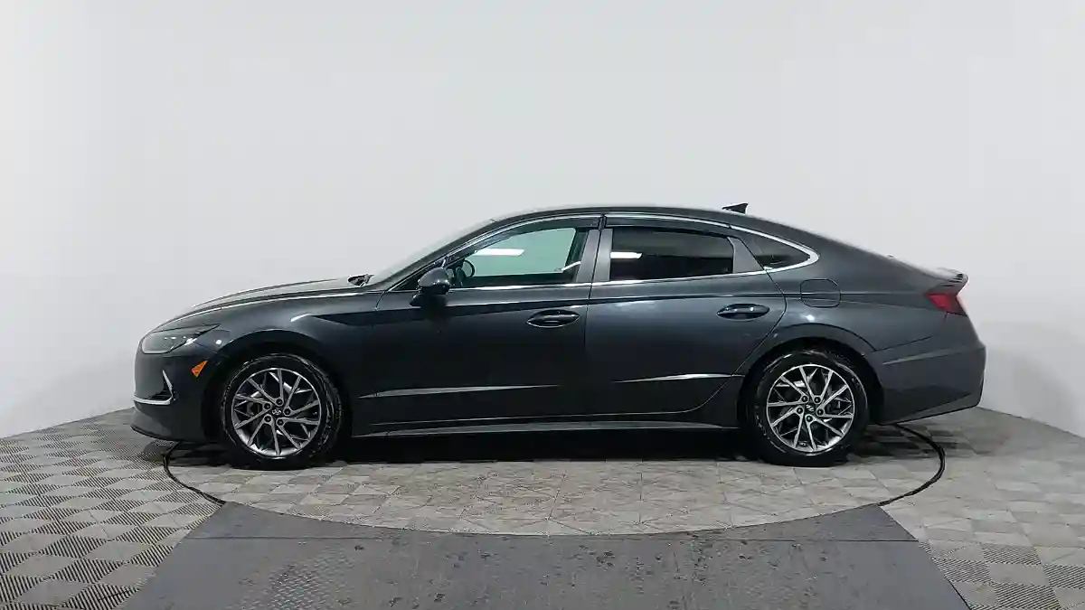 Hyundai Sonata 2021 года за 10 490 000 тг. в Астана