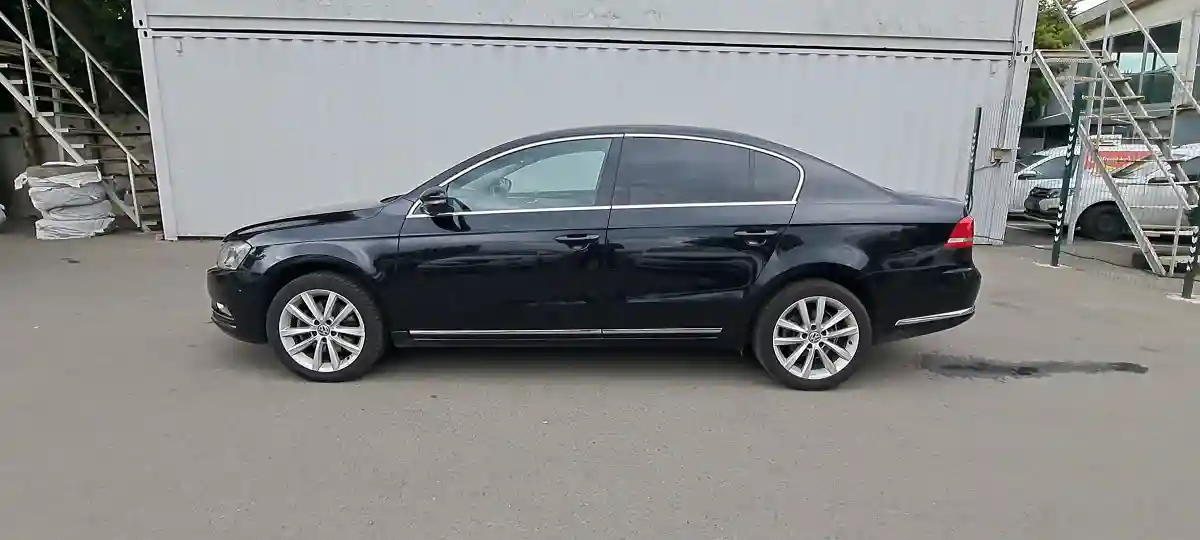 Volkswagen Passat 2014 года за 6 090 000 тг. в Алматы
