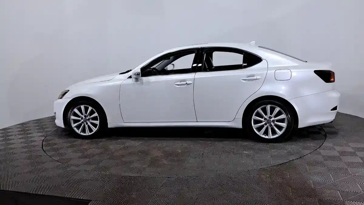 Lexus IS 2010 года за 6 300 000 тг. в Астана