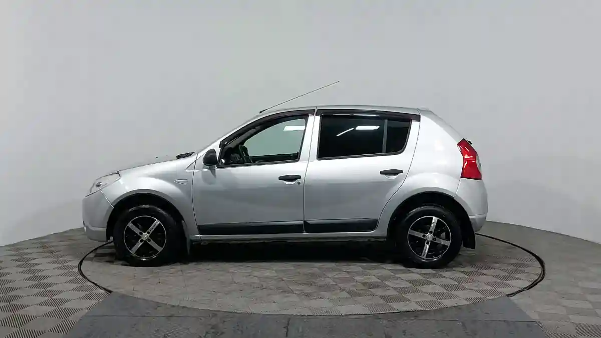 Renault Sandero 2013 года за 3 290 000 тг. в Астана