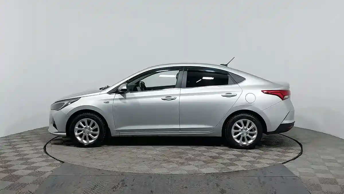 Hyundai Accent 2020 года за 7 090 000 тг. в Астана