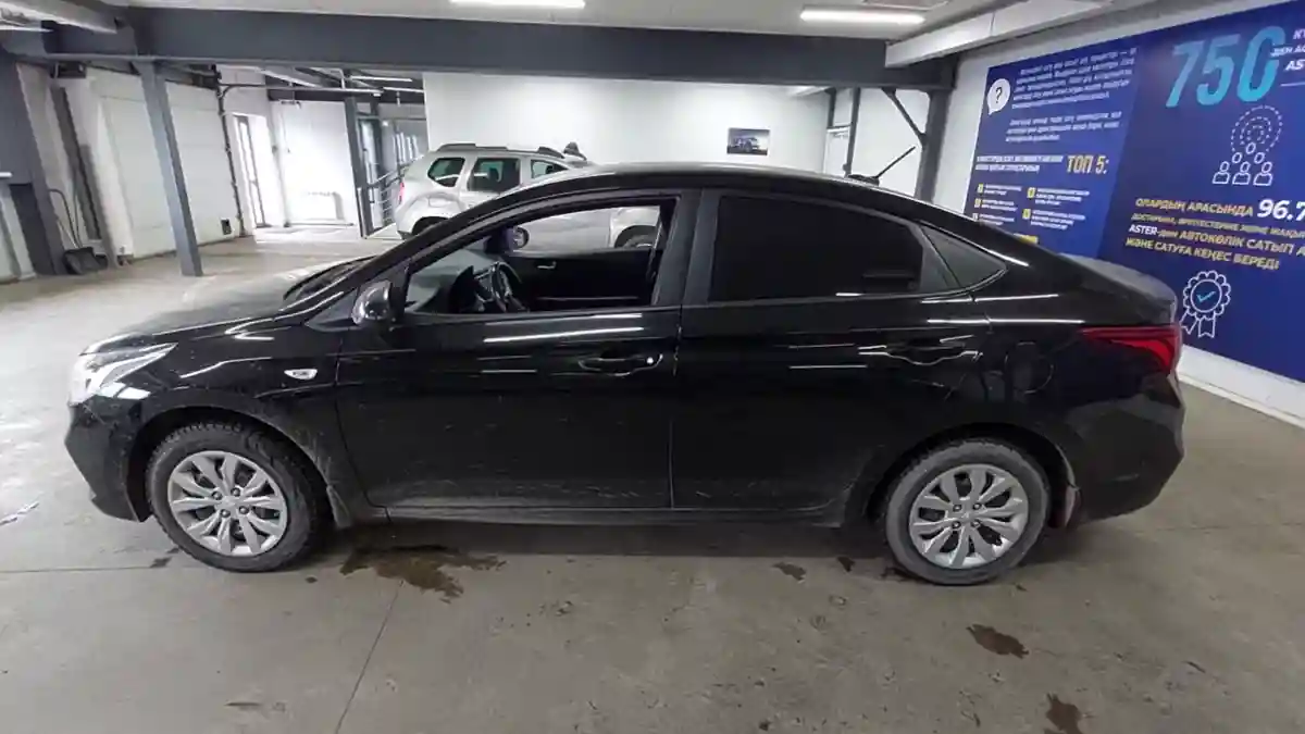 Hyundai Accent 2018 года за 7 090 000 тг. в Астана