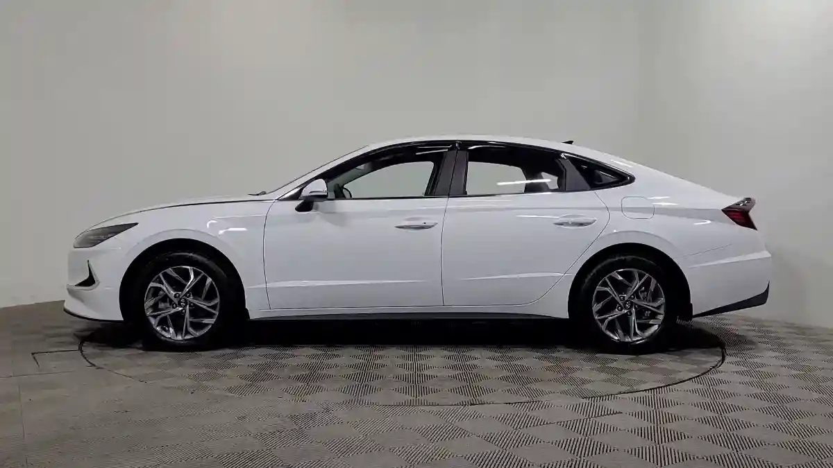 Hyundai Sonata 2023 года за 11 990 000 тг. в Алматы