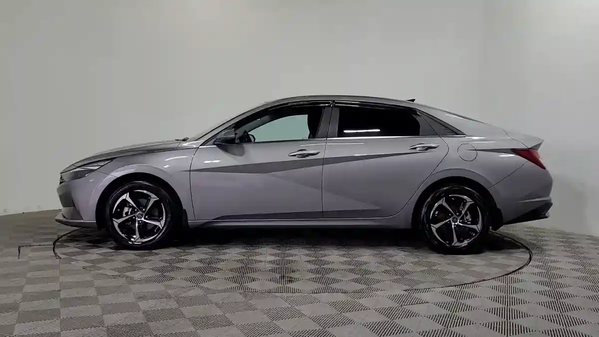 Hyundai Elantra 2023 года за 10 500 000 тг. в Алматы
