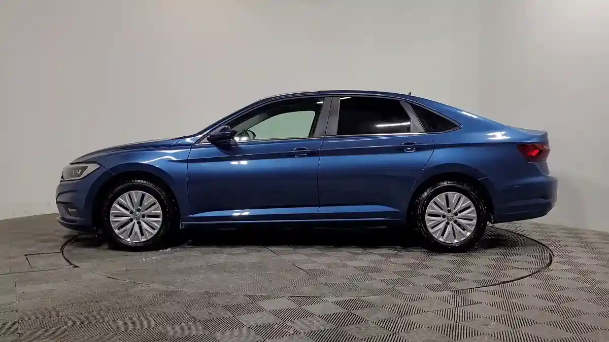 Volkswagen Jetta 2020 года за 7 590 000 тг. в Алматы