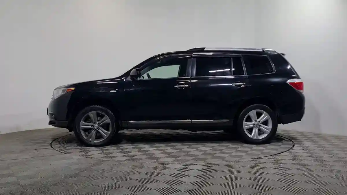 Toyota Highlander 2011 года за 10 590 000 тг. в Алматы