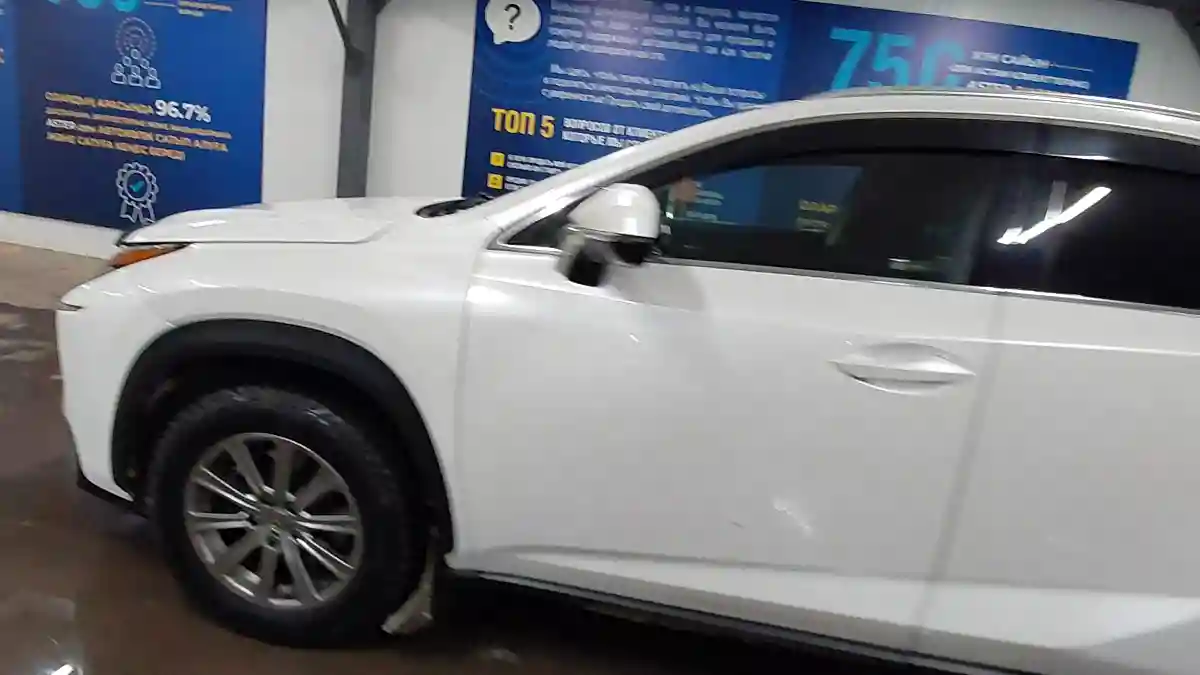 Lexus NX 2015 года за 9 990 000 тг. в Астана